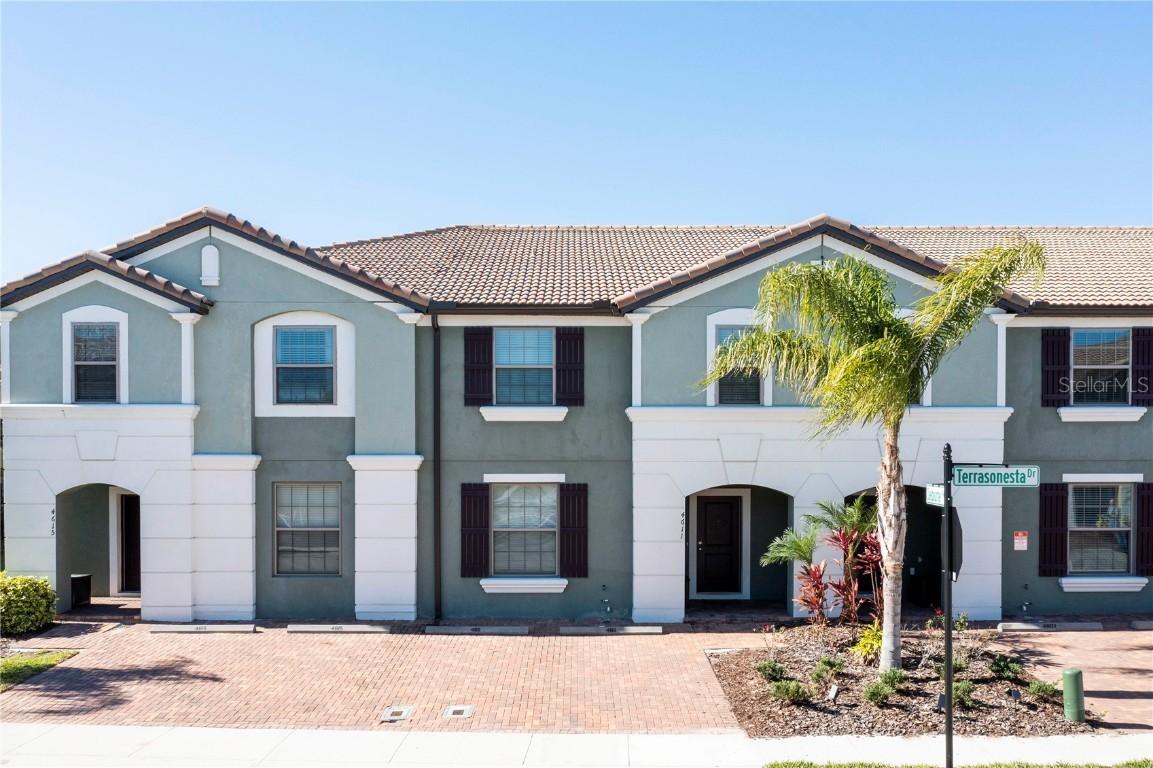 4611 Terrasonesta Dr., Davenport, FL 33837