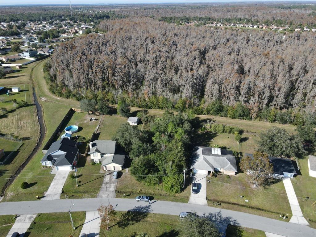 628 Reindeer Dr., Poinciana, FL 34759
