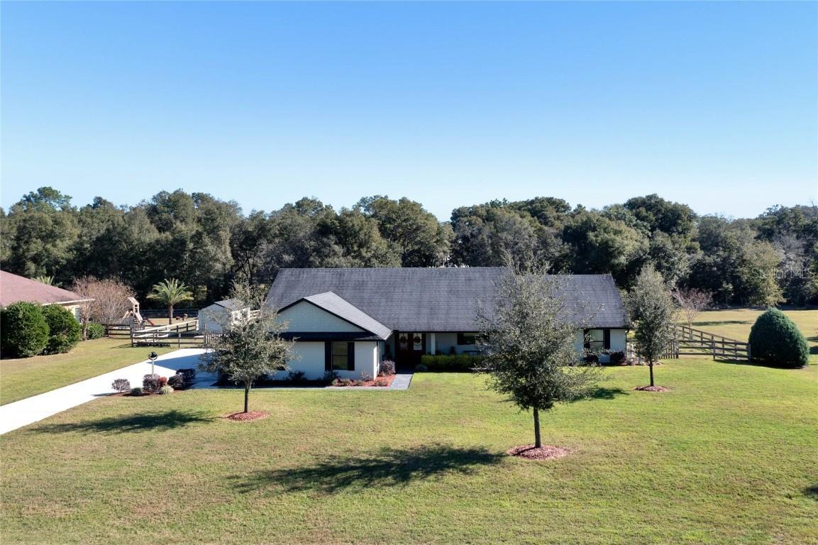 32580 Wolfs Tr., Sorrento, FL 32776