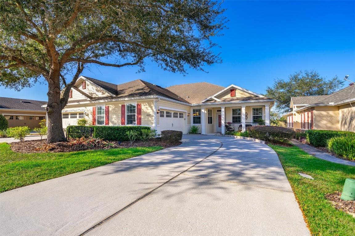 22027 Belgian Ct., Mount Dora, FL 32757