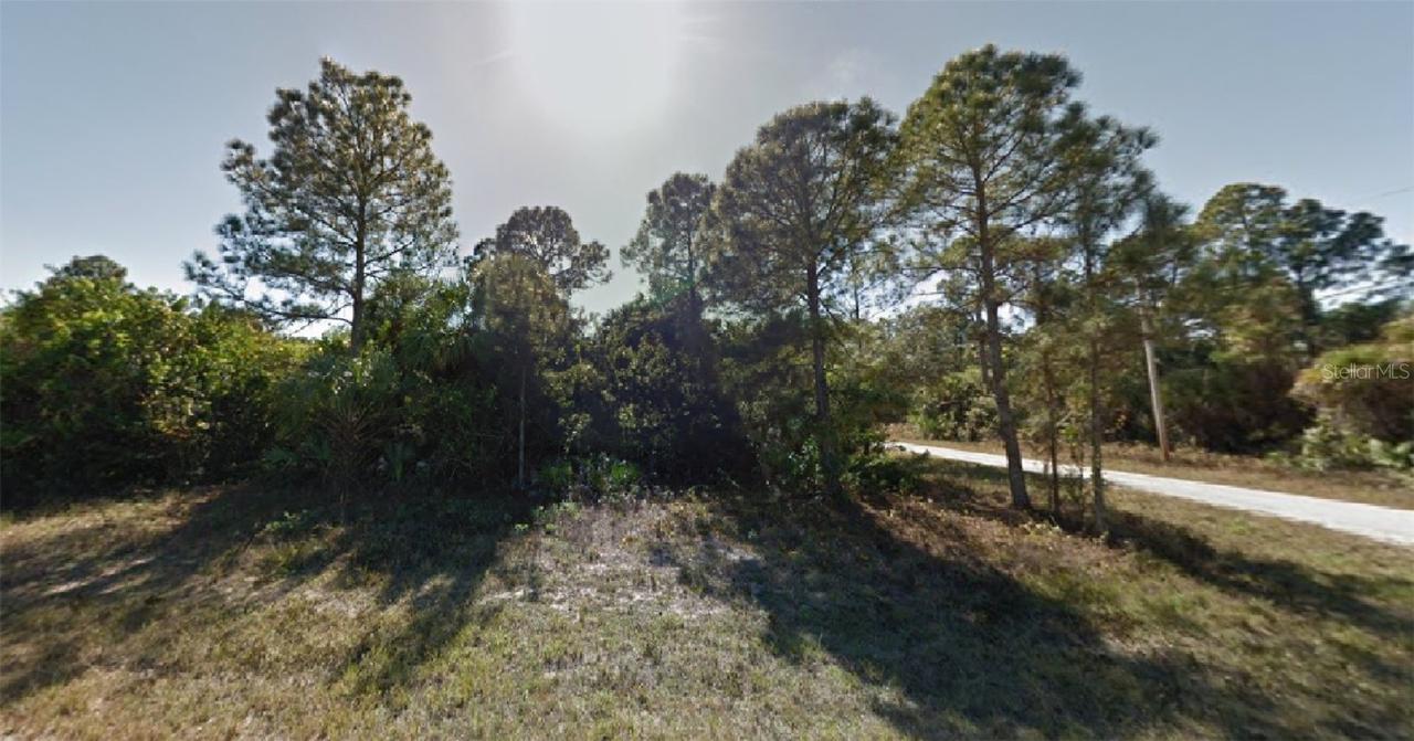 1234 Cresent St., Lehigh Acres, FL 33974