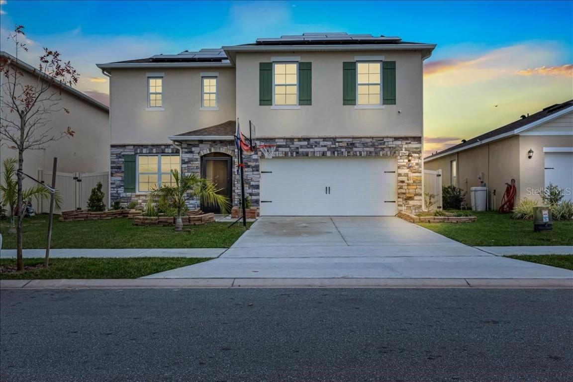 644 Greymount St., Davenport, FL 33837