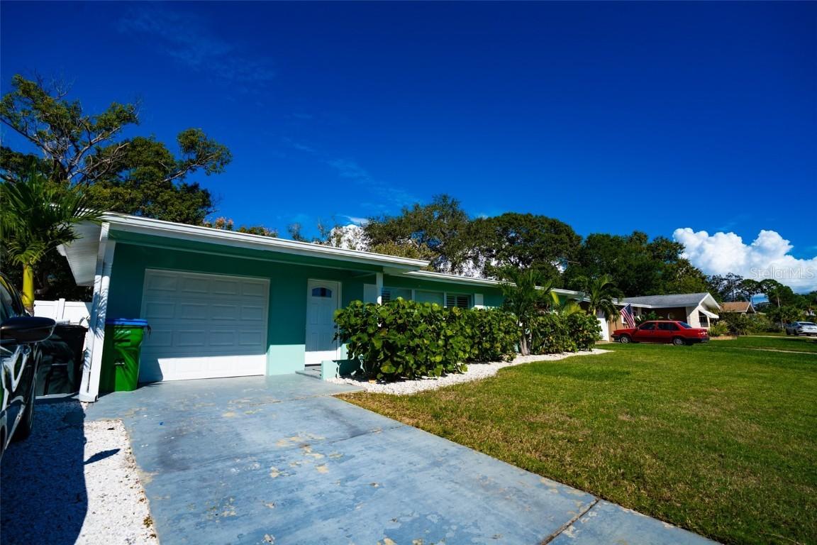 13775 Barbados Dr., Largo, FL 33776