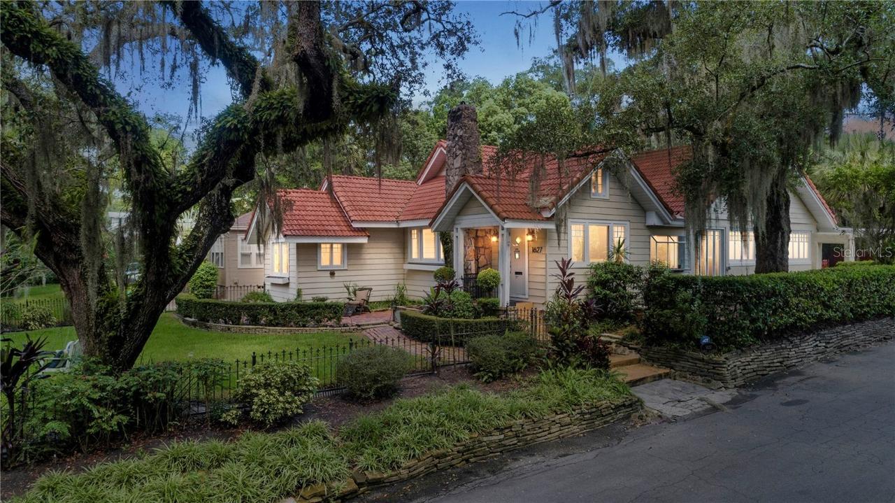 1627 E Central Blvd., Orlando, FL 32803