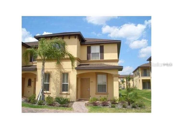 1255 Calabria Ave., Davenport, FL 33897