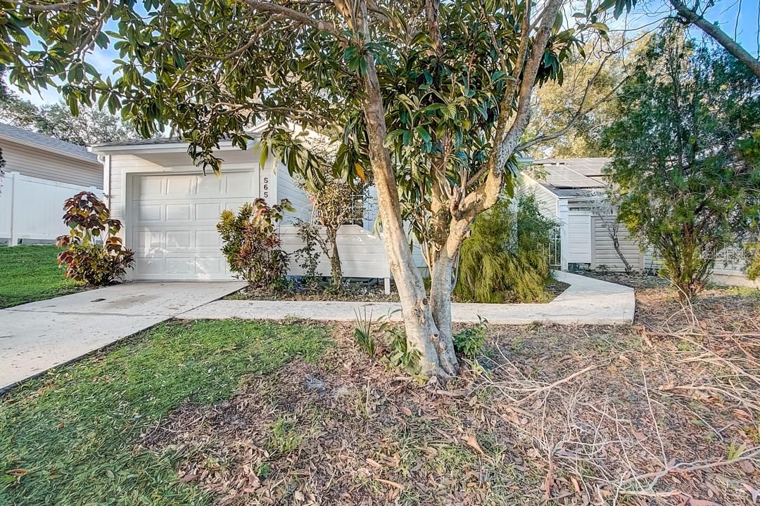 565 Portland Cir., Apopka, FL 32703