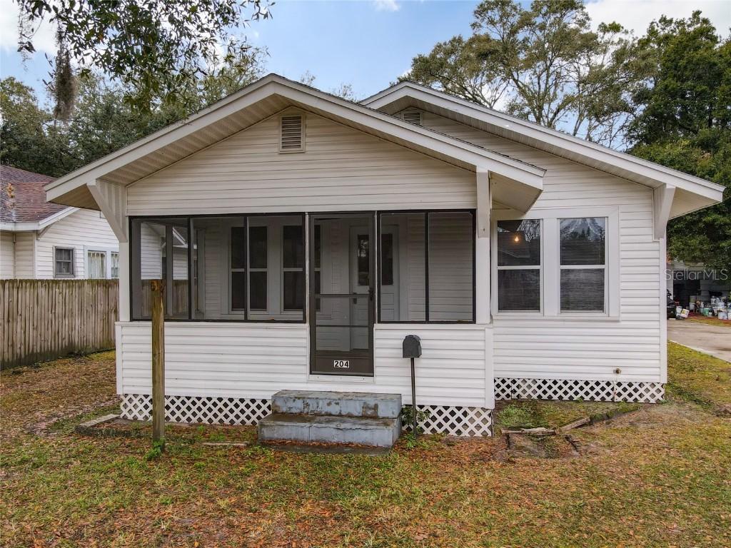 204 3rd St., Winter Garden, FL 34787