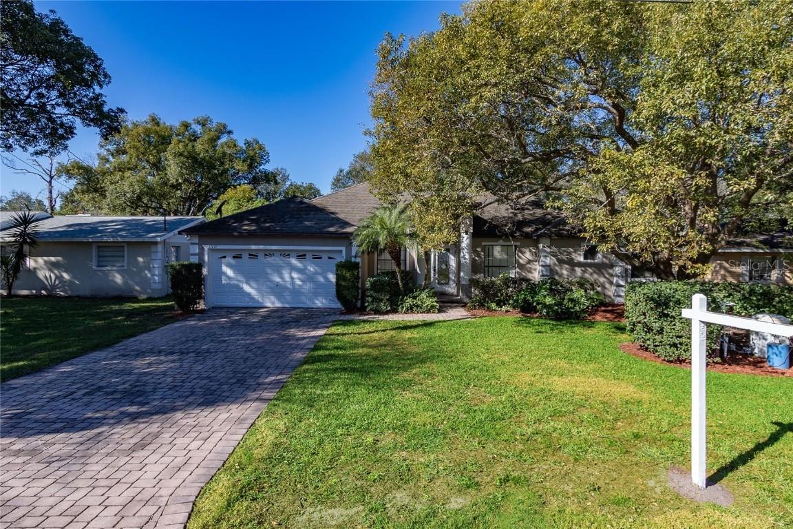 27637 Lisa Dr Dr., Tavares, FL 32778
