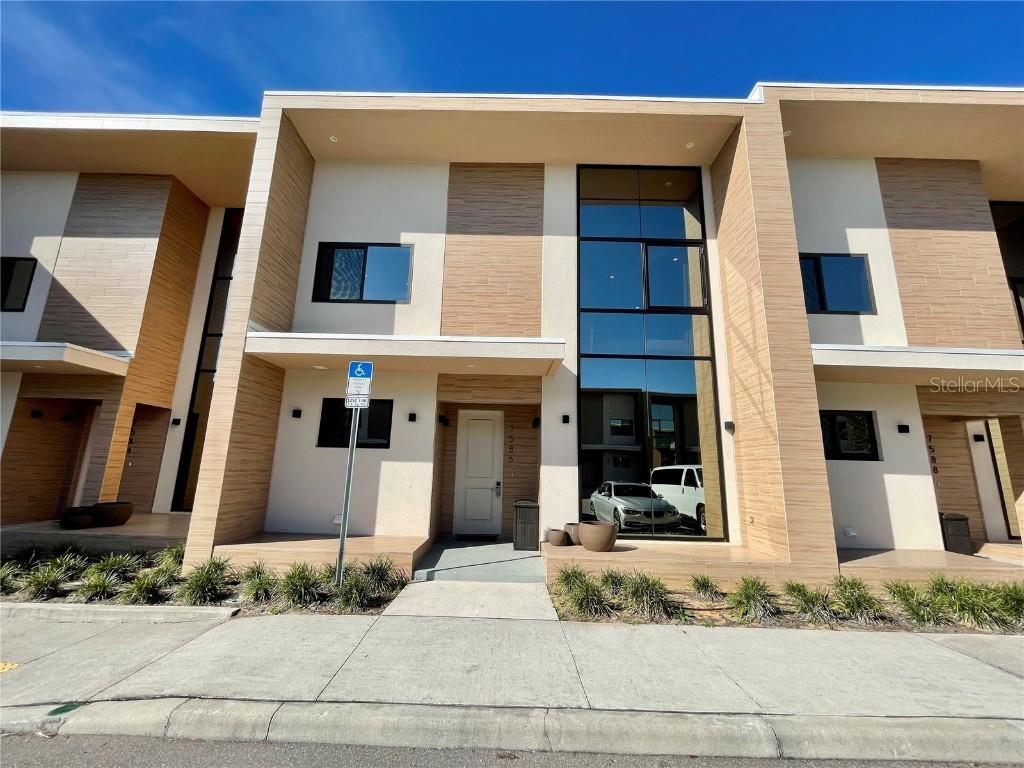 7586 Brooklyn Dr., Kissimmee, FL 34747