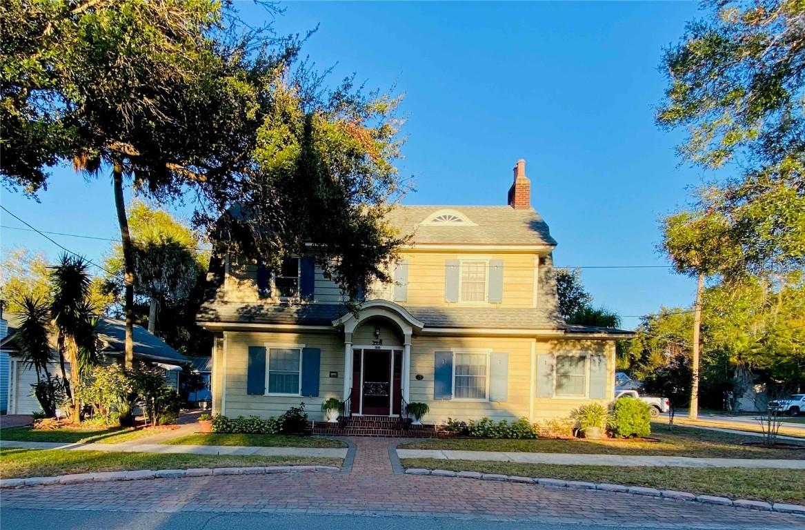 821 Live Oak St., New Smyrna Beach, FL 32168