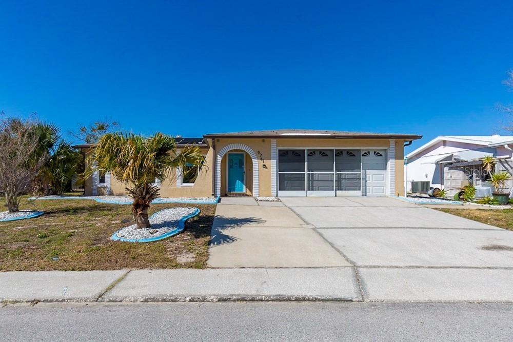 9747 Clinton Ln., Port Richey, FL 34668