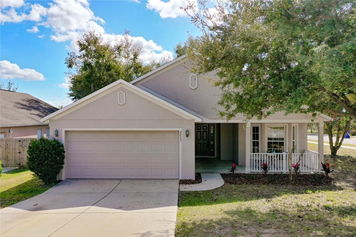 2213 Merry Rd., Tavares, FL 32778