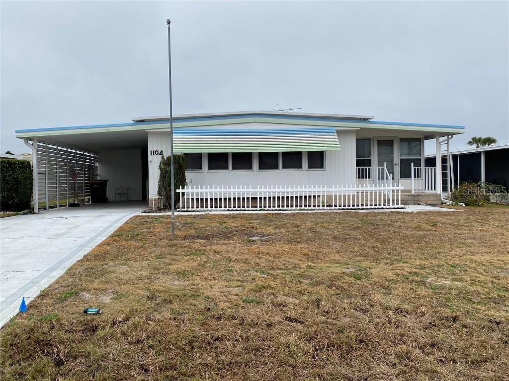 1104 Elkhart Cir., Tavares, FL 32778