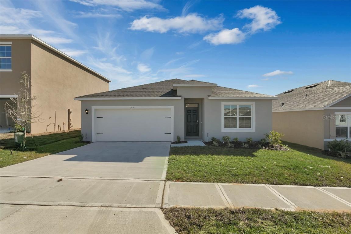 1252 Sugarwood St., Davenport, FL 33837