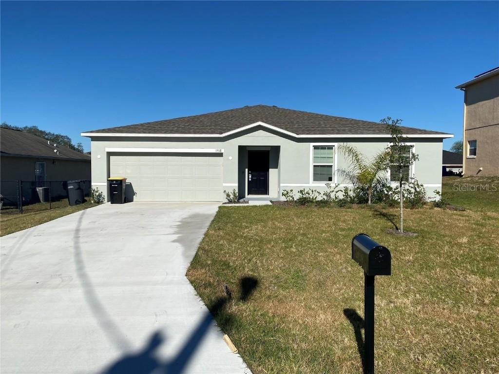1918 Michigan Dr., Poinciana, FL 34759