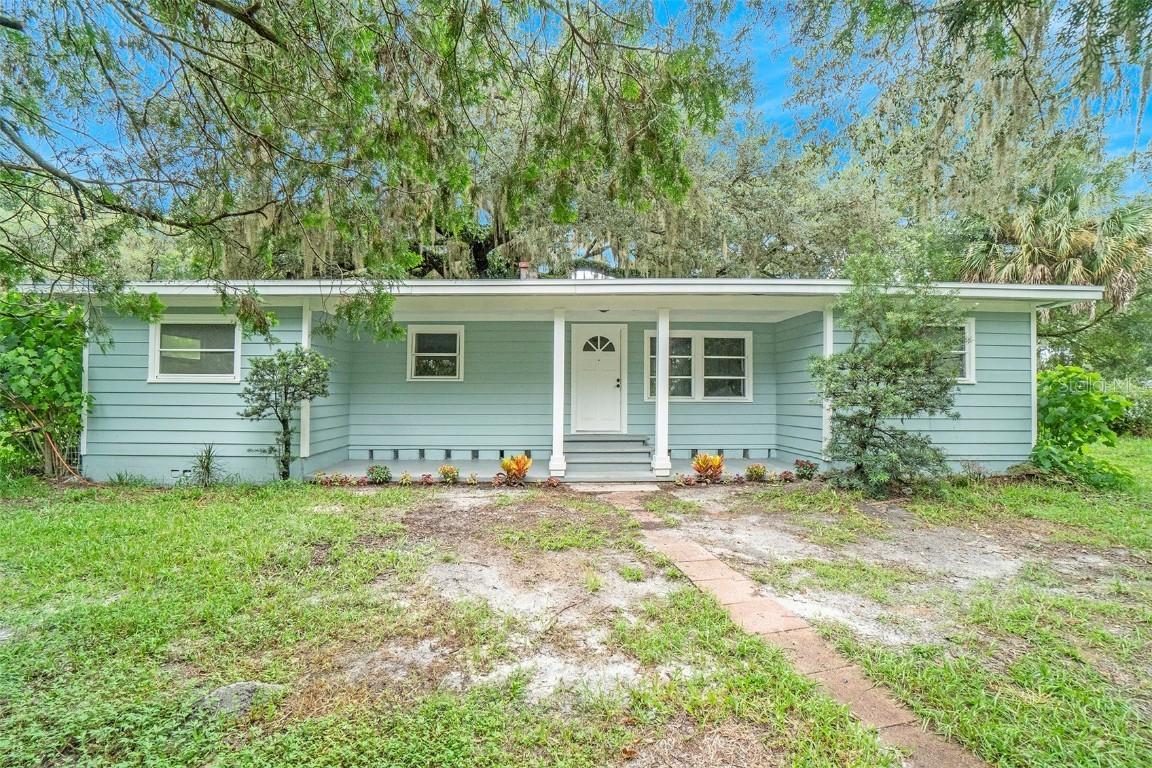 410 Deborah Ave., Leesburg, FL 34748