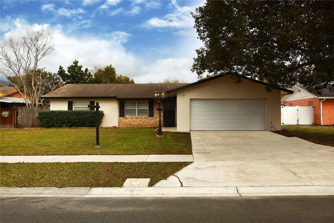 999 Tomes Ct., Orlando, FL 32825