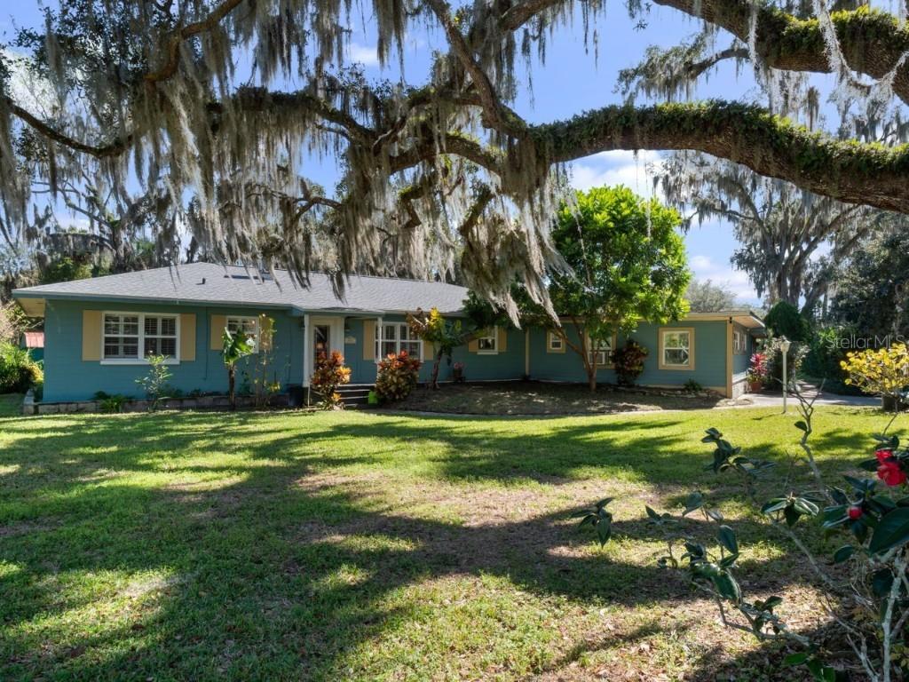 656 Lake Charm Dr., Oviedo, FL 32765
