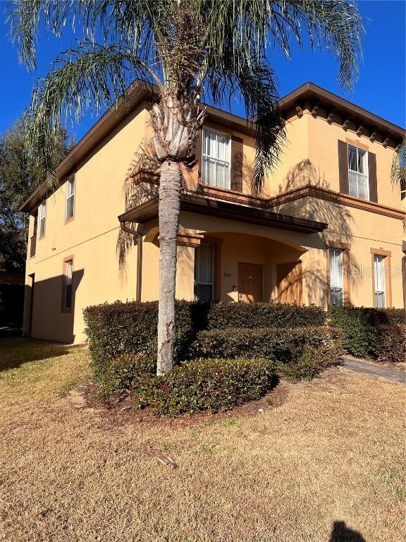 1307 Calabria Ave., Davenport, FL 33897