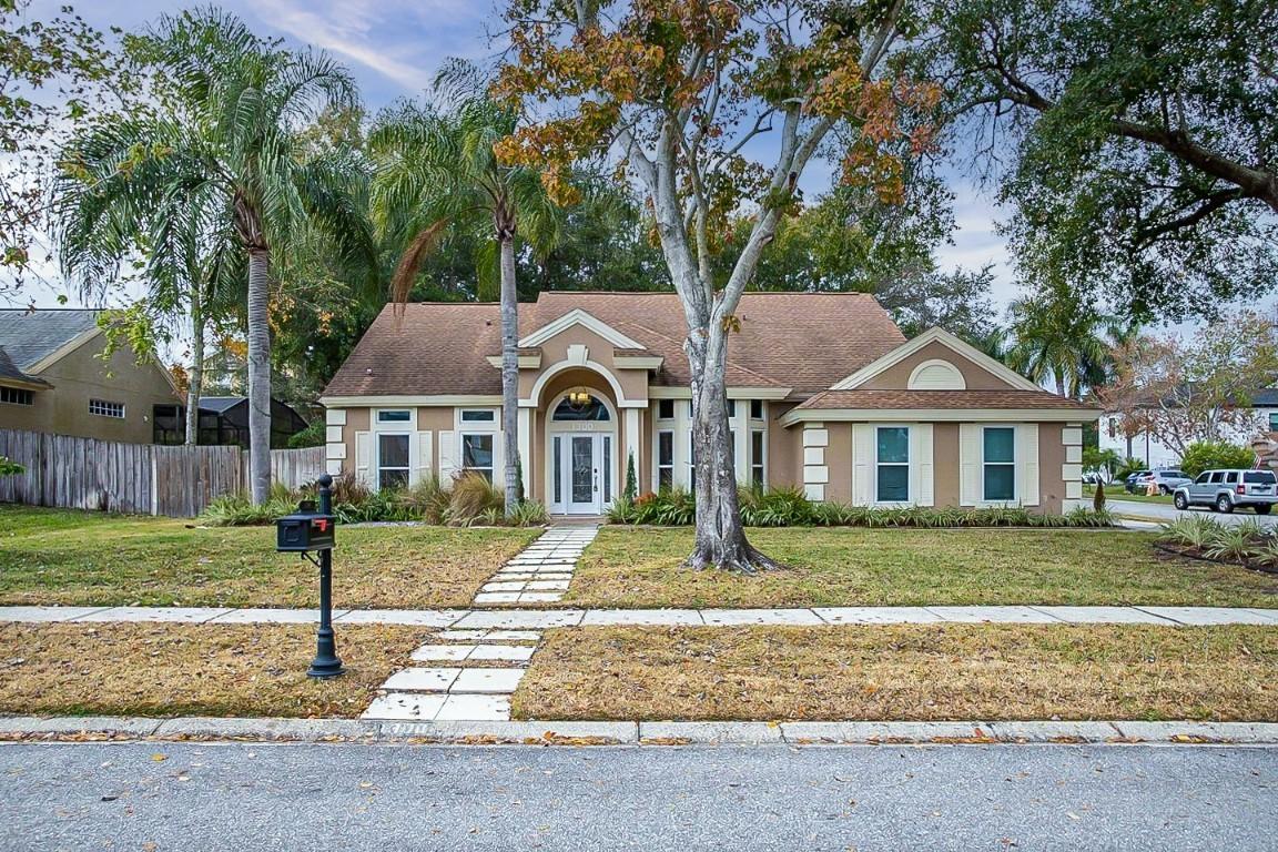 1300 New Town Ave., Orlando, FL 32835