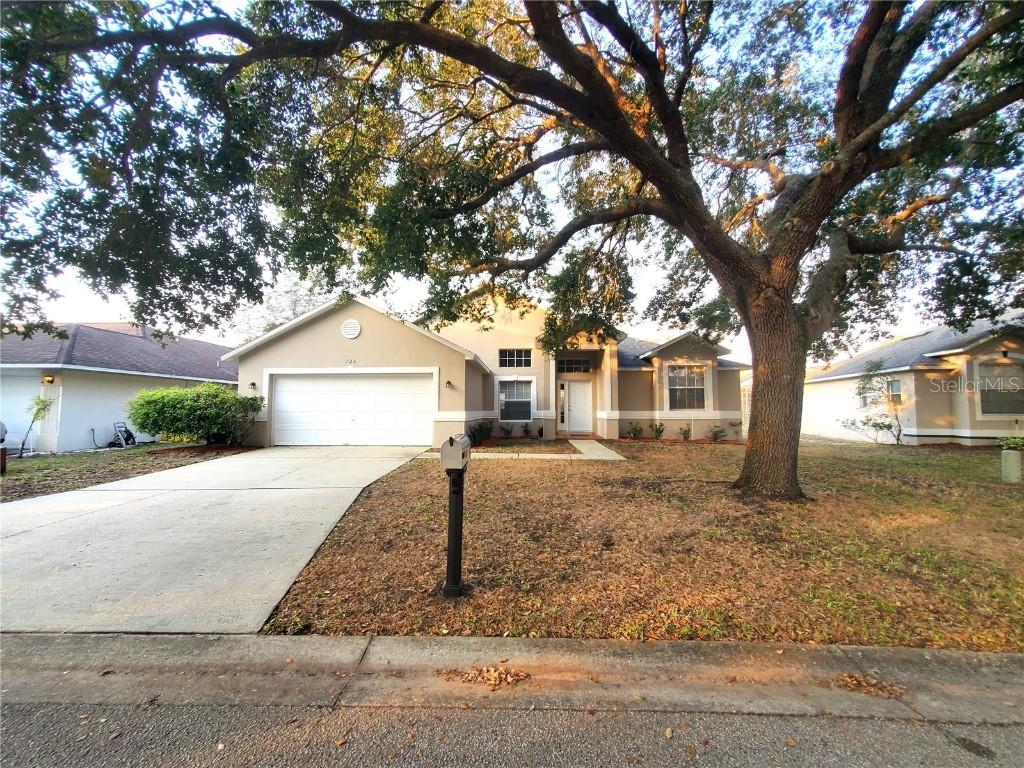 126 Quiet Oak Ct., Davenport, FL 33896