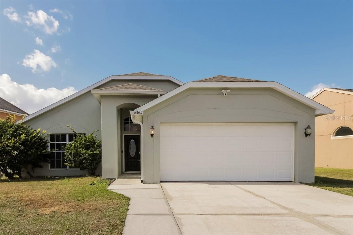 8562 Fort Thomas Way, Orlando, FL 32822