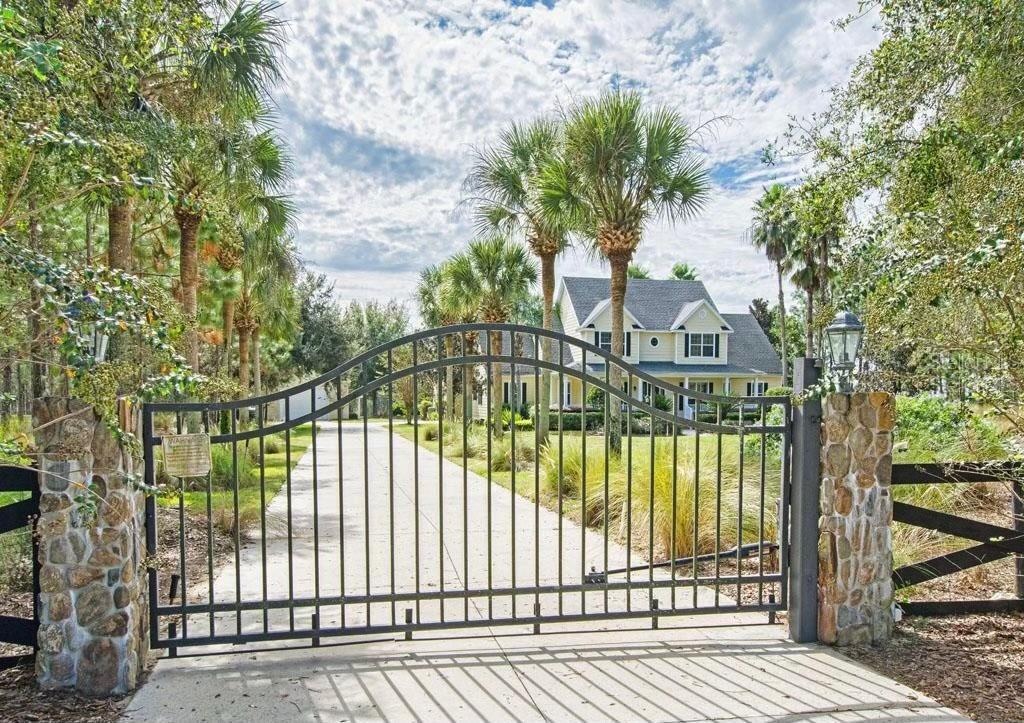 409 Sunnyside Dr., Leesburg, FL 34748