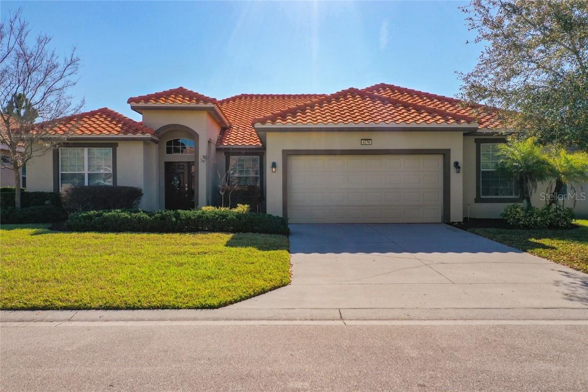 4076 Oaktree Dr., Davenport, FL 33837