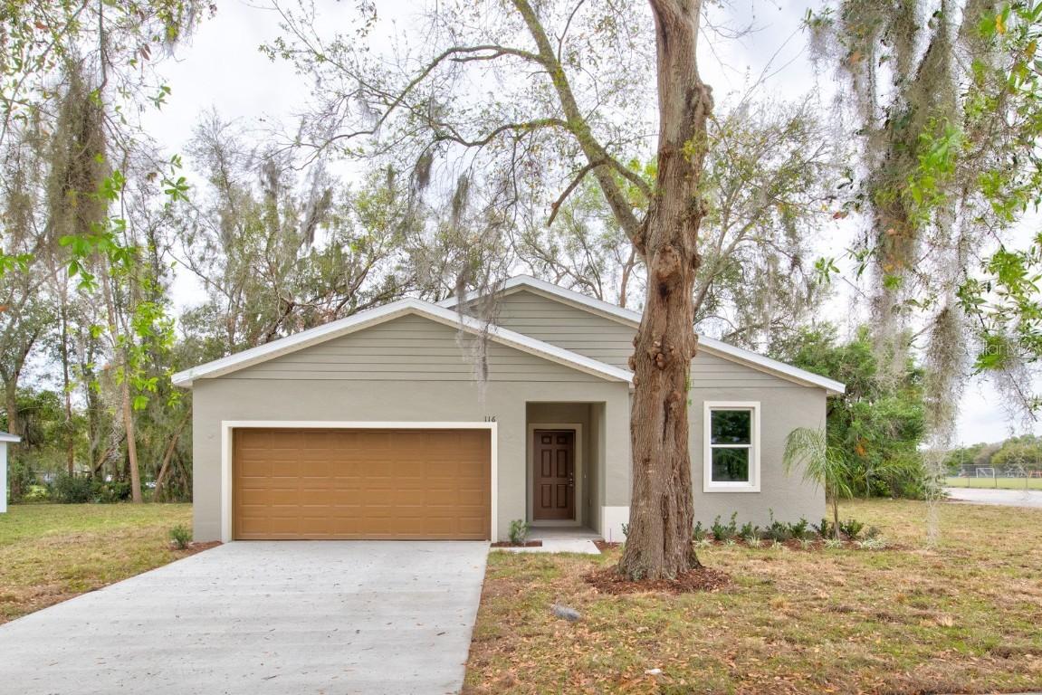 116 W Clifford St., Tavares, FL 32778