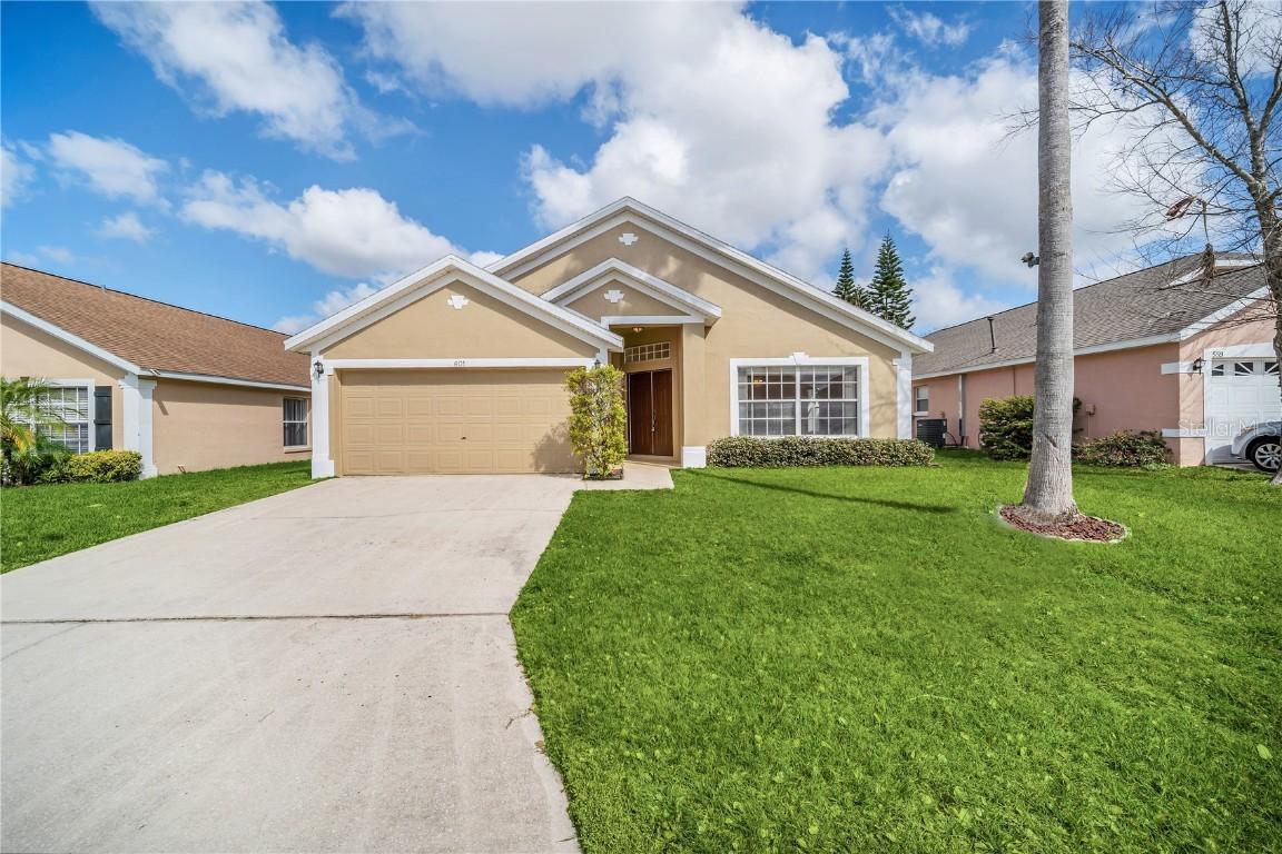 601 Lady Diana Dr., Davenport, FL 33837