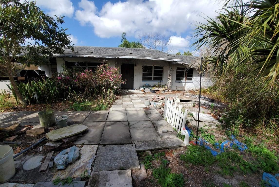 2232 Sunny View Dr., Oviedo, FL 32765