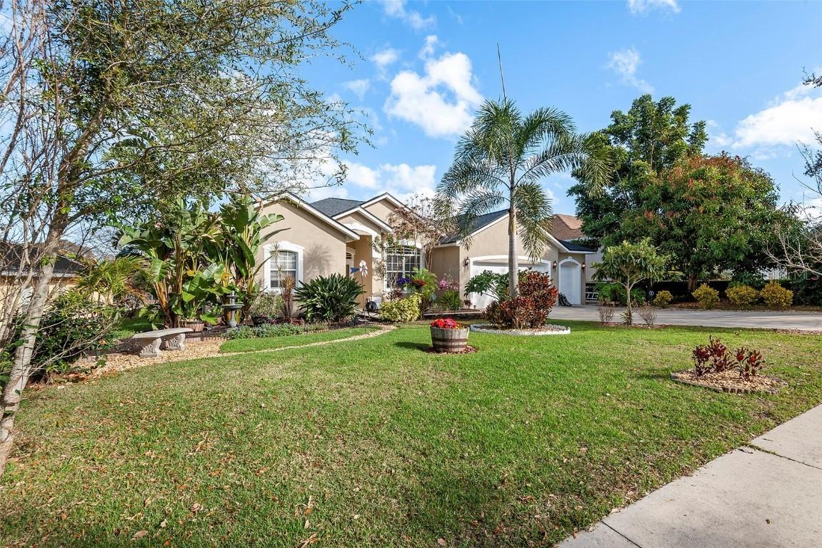 9632 Spring Lake Dr., Clermont, FL 34711