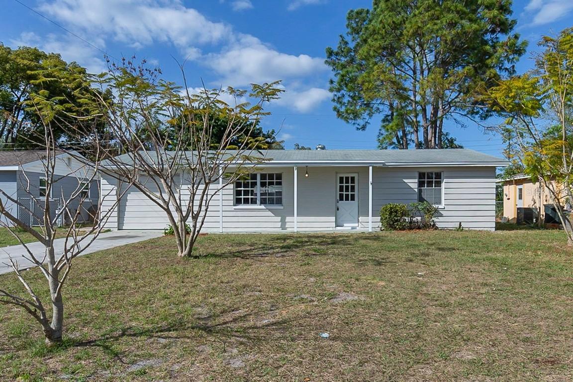 4911 Briar Hill Ct., Holiday, FL 34690