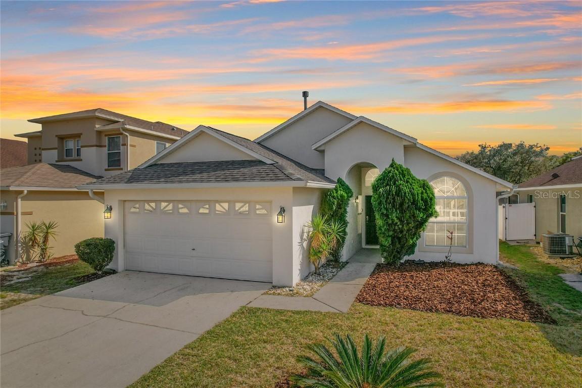 214 Rona Ln., Davenport, FL 33897