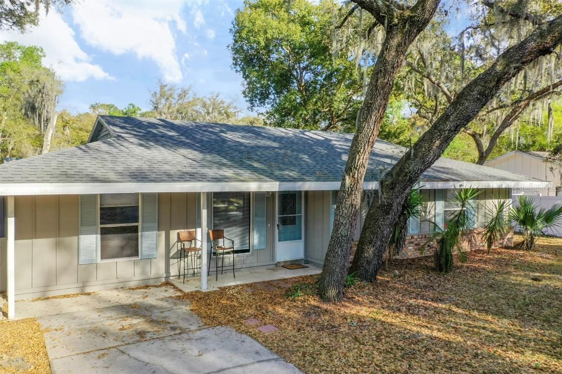 1160 N Highland St., Mount Dora, FL 32757