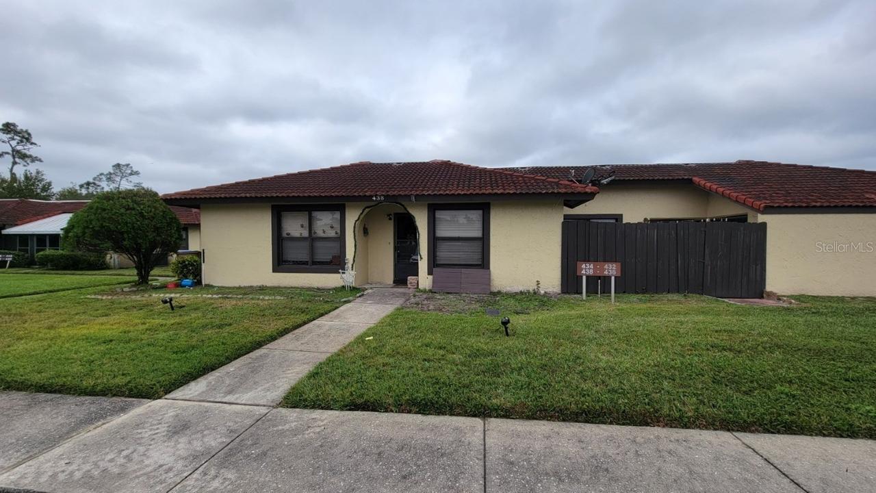 438 Hunter Cir., Kissimmee, FL 34758
