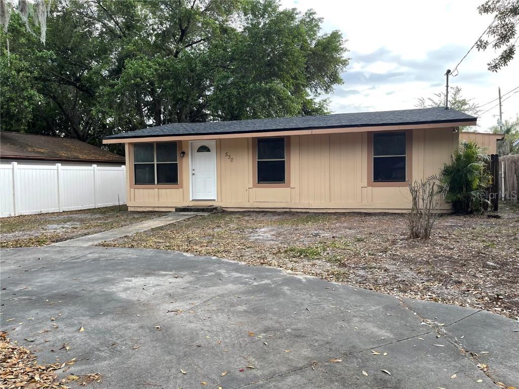 530 E Caroline St., Tavares, FL 32778