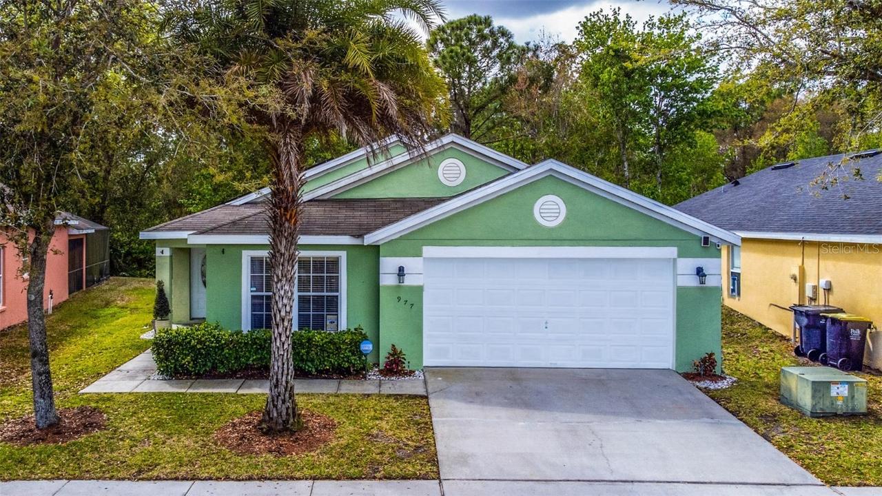 977 Sandy Ridge Dr., Davenport, FL 33896