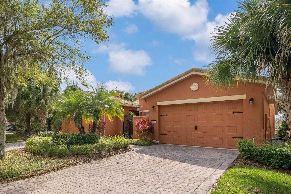 2369 Palm Tree Dr, Kissimmee, FL 34759