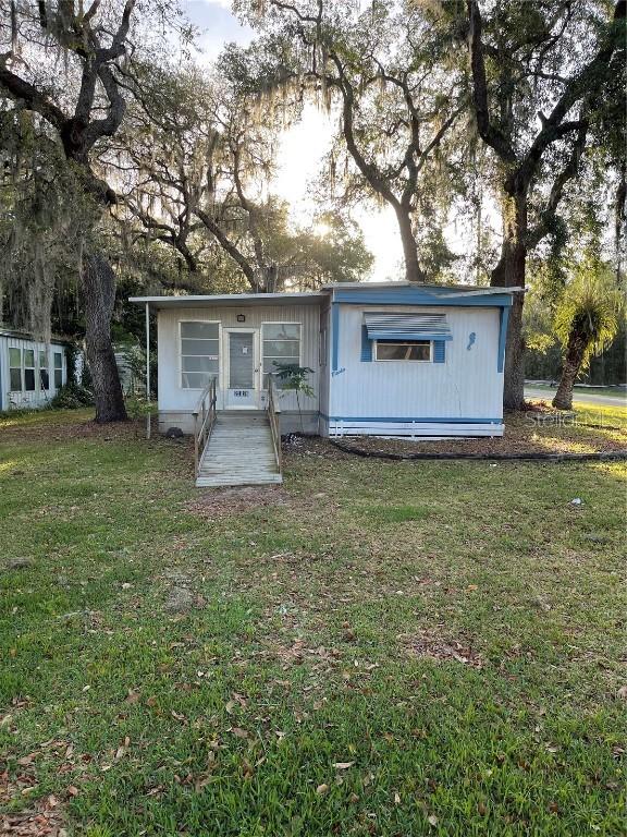 25928 Dogwood Ln., Astatula, FL 34705