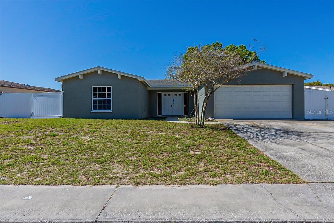 8542 Paxton Dr., Port Richey, FL 34668