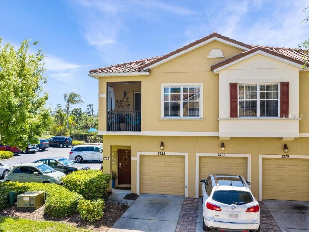 2723 Oakwater Dr, Kissimmee, FL 34747