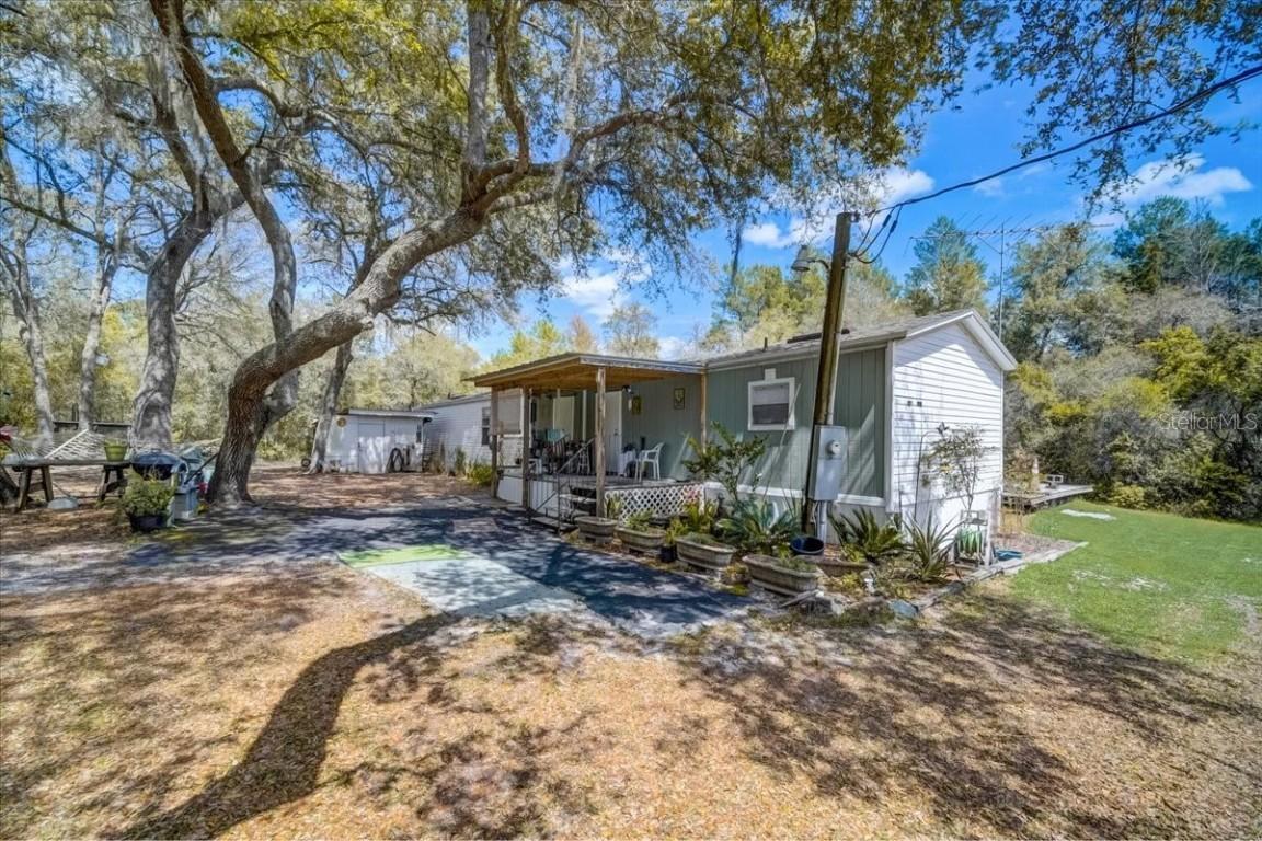 32631 Pine Rd., Eustis, FL 32736