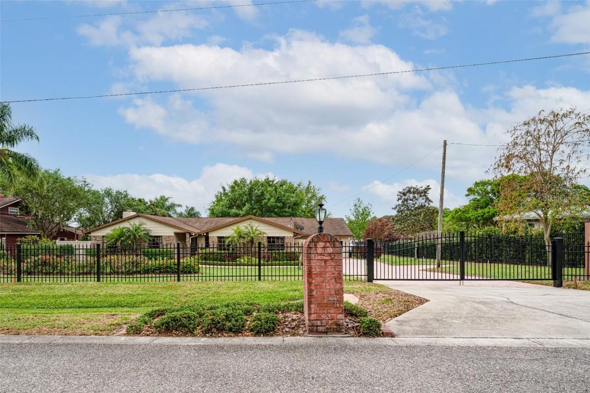 7322 Grace Rd., Orlando, FL 32819