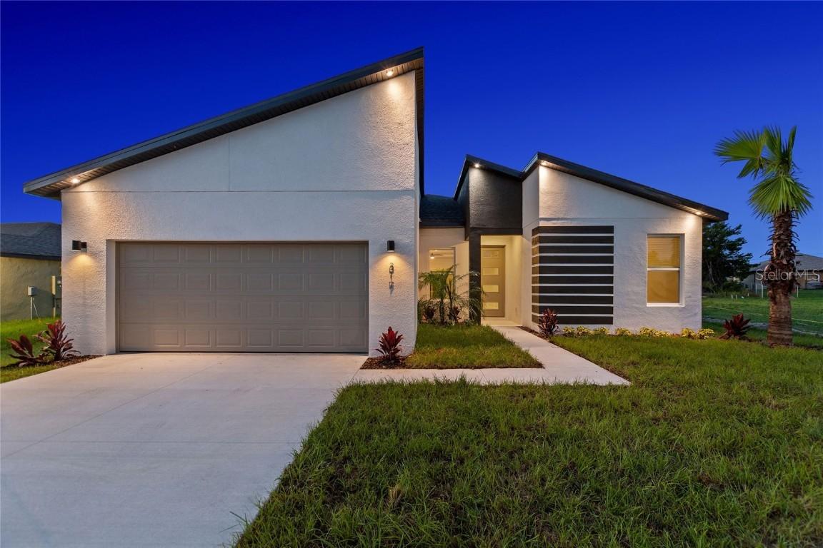 137 Zinnia Ln., Poinciana, FL 34759