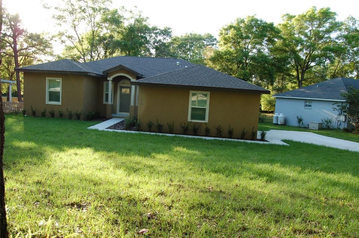 31204 Lochmore Cir., Mount Plymouth, FL 32776