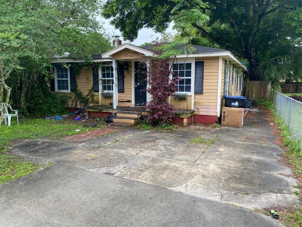 2740 S Brown Ave., Orlando, FL 32806