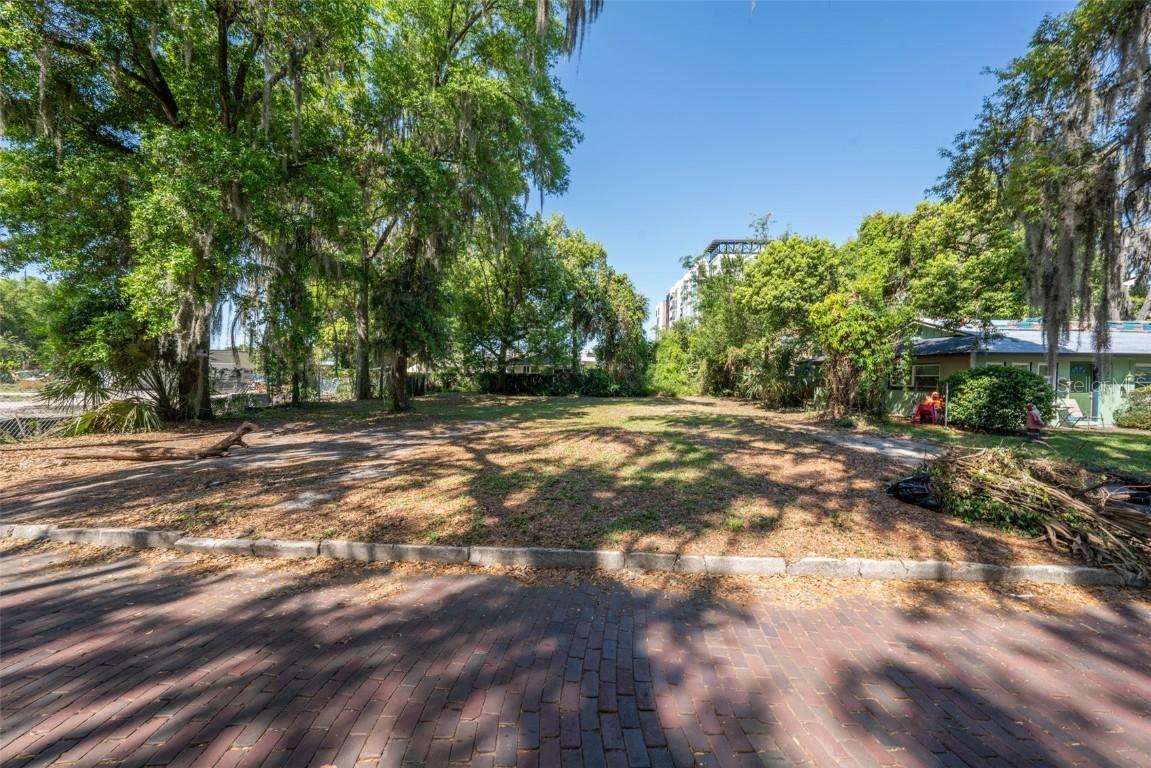 1416 New York Dr., Orlando, FL 32803
