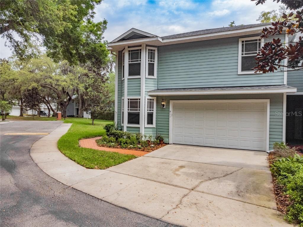 911 Lumsden Reserve Dr., Brandon, FL 33511