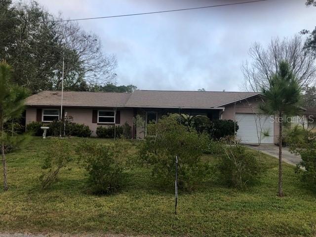 24 Fairway Dr., Eustis, FL 32726